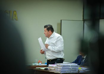 Audiencia del alcalde Jhonny Fernández concluye con 100 días de detención preventiva por presunto incumplimiento de deberes.